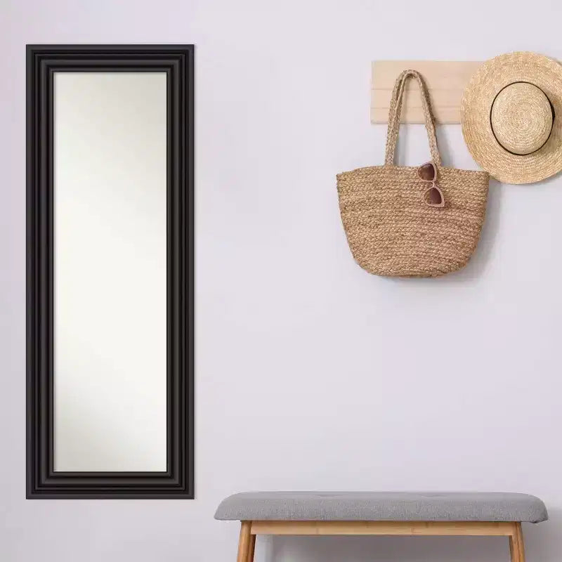 Miroir de porte pleine longueur Amanti Art noir colonial non biseauté de 20 po x 54 po – Quincaillerie de suspension incluse, cadre en polystyrène
