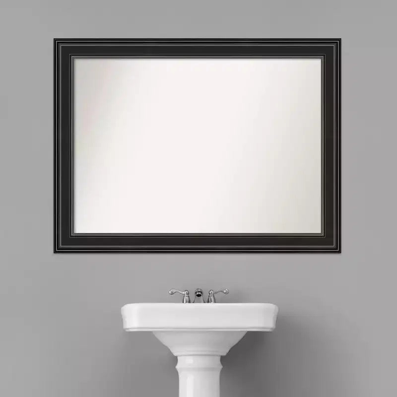 Miroir mural de salle de bain Amanti Art 44x33" sans biseau noir Ridge : rectangulaire moderne, quincaillerie de montage incluse