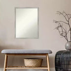 Miroir mural en bois blanc non biseauté à rainures, 19 po x 25 po - Amanti Art : Moderne rectangulaire, avec matériel de fixation