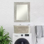 Miroir mural encadré Dove 24" x 30" gris délavé - Amanti Art : Rectangle moderne biseauté, cadre en polystyrène, fixation murale