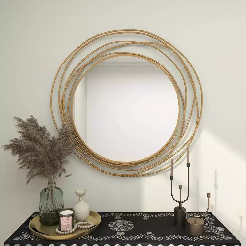 Miroir mural en métal avec cadre à anneaux superposés Or - Olivia & May : Style contemporain, cadre en fer, 97,4 cm