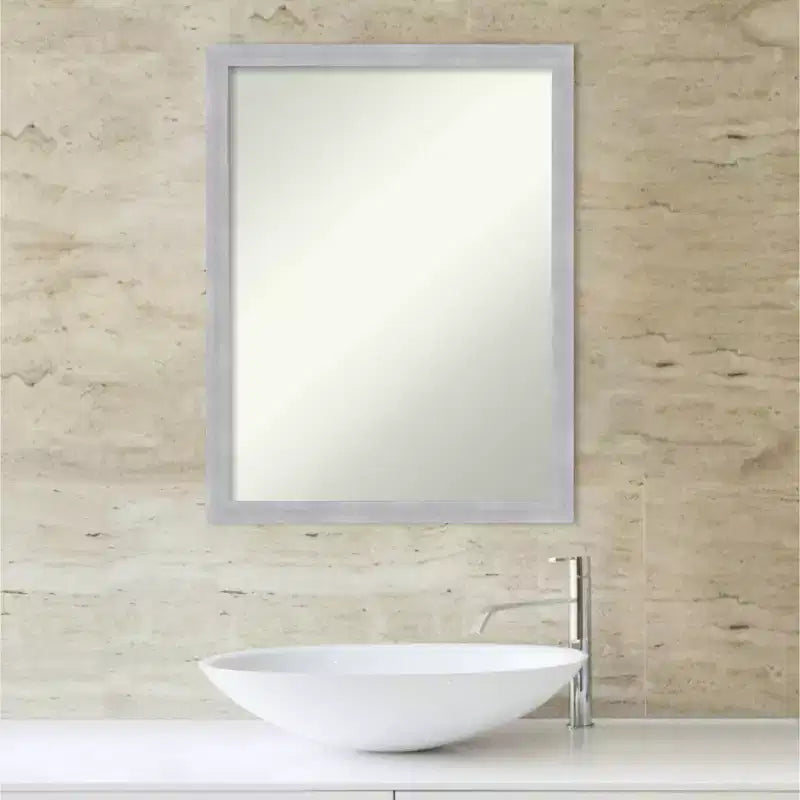 Miroir mural étroit Grace non biseauté 20" x 26" nickel brossé - Amanti Art : Cadre en polystyrène, Fixation murale