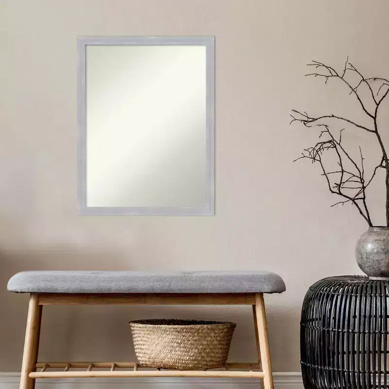 Miroir mural étroit Grace non biseauté 20" x 26" nickel brossé - Amanti Art : Cadre en polystyrène, Fixation murale