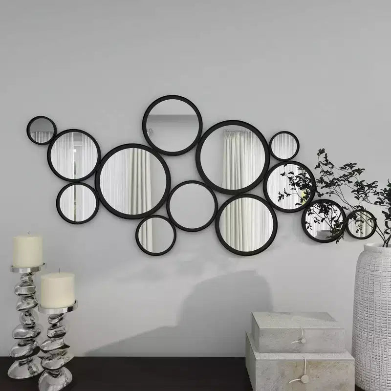 Miroir mural rond grappe de bulles en métal noir - Olivia & May : Cadre en fer contemporain, hauteur 132 cm