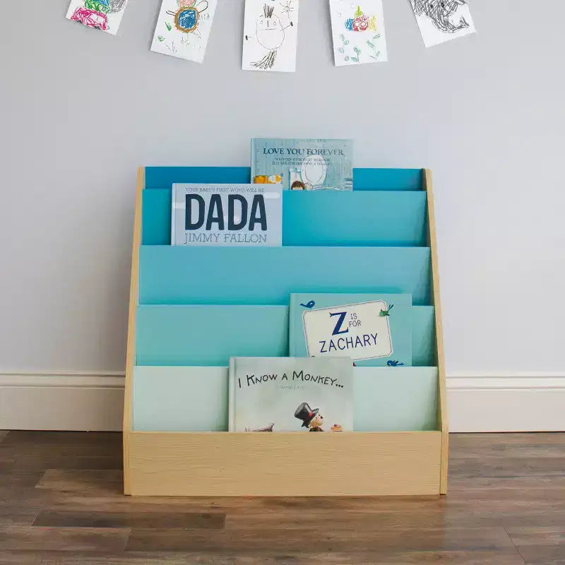 Étagère à livres pour enfants Humble Crew en bois naturel/bleu : cadre en MDF à 4 niveaux, 61 cm H x 61 cm l x 33 cm P, à partir de 2 ans