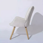 Fauteuil d'appoint à dossier haut et pieds en bois, avec revêtement capitonné, pour salon ou chambre à coucher