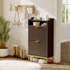 Meuble de rangement pour chaussures cannelé pour entrée, armoire à chaussures étroite en bois de 23,5 pouces avec 2 tiroirs basculants, étagère ouverte et pieds métalliques robustes