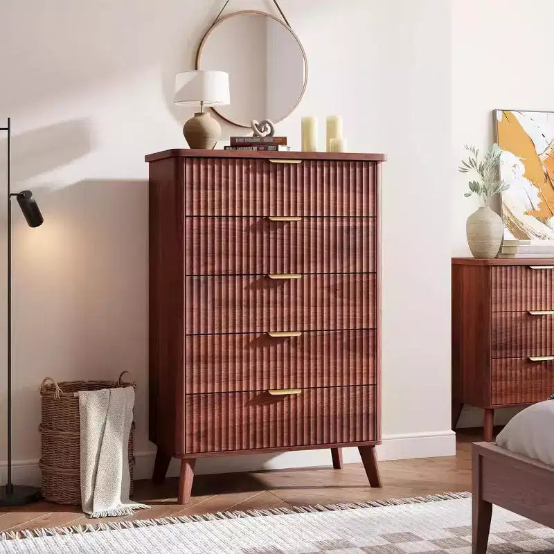 Commode cannelée avec plateau en faux marbre et 5 tiroirs profonds - commode en bois moderne de 120 cm de haut au profil incurvé pour chambre à coucher, chambre d'enfant, salon, couloir