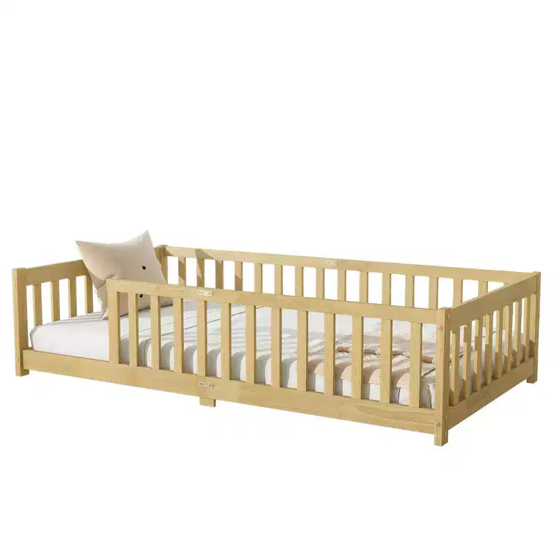 Lit au sol jumeau Bellemave avec clôture, cadre de lit Montessori en bois d'hévéa massif pour enfants, design discret avec lattes, finition naturelle