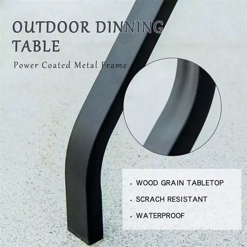 Table d'extérieur en métal avec plateau imitation bois : design carré avec trou pour parasol (1 table)