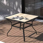 Table d'extérieur en métal avec plateau imitation bois : design carré avec trou pour parasol (1 table)