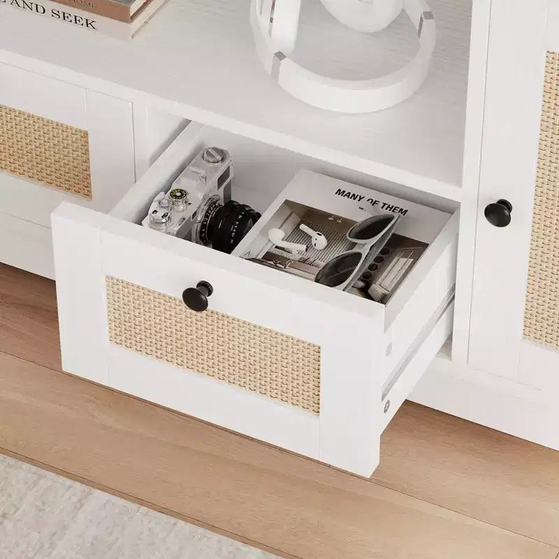 Meuble TV en rotin COZONY, meuble TV bohème pour téléviseur de 65 pouces, console TV avec 2 armoires et étagère réglable, meuble de rangement multimédia moderne