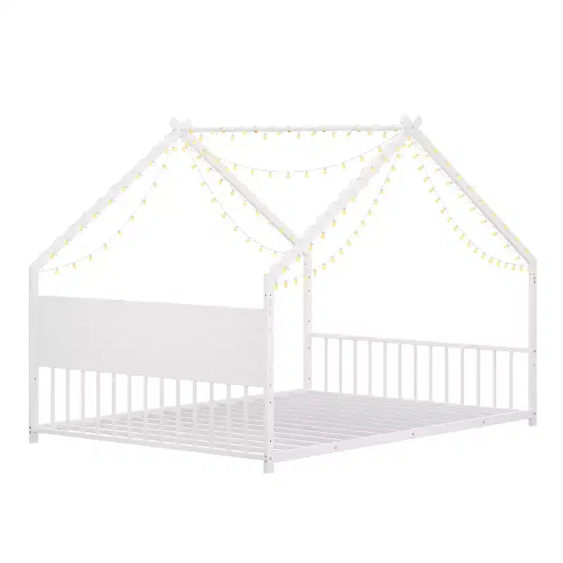 Lit cabane pour enfants Bellemave, taille complète, avec toit et lumières LED, cadre en métal avec lattes, lit bas pour garçons et filles, sommeil douillet, amusant et sûr, blanc