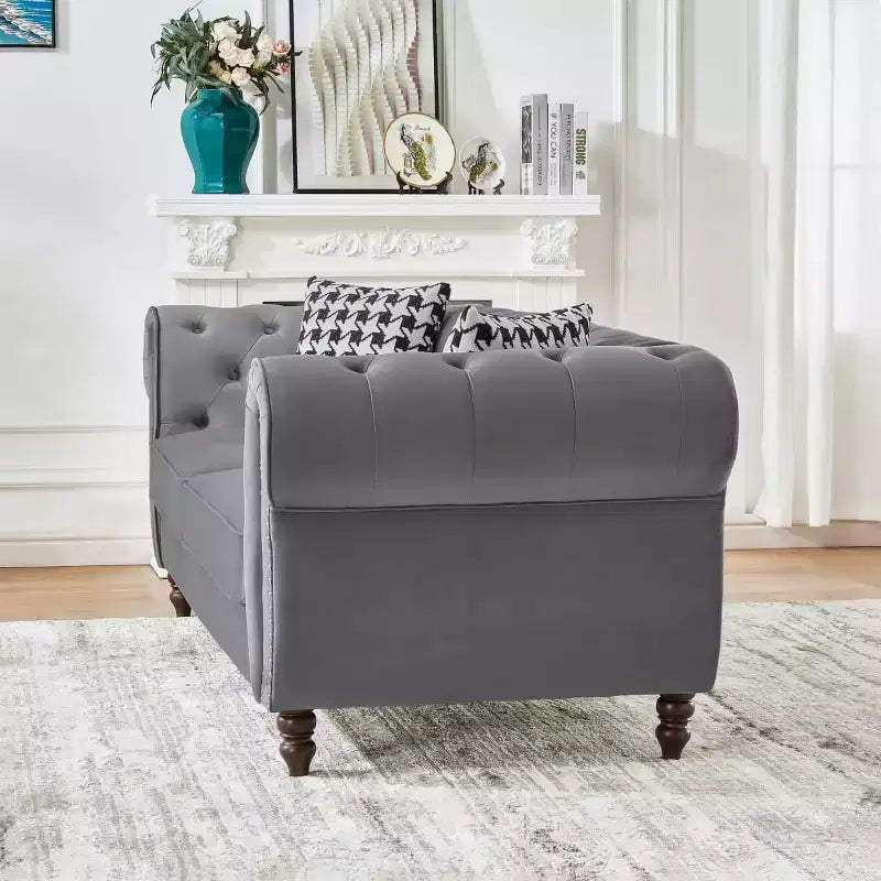 Canapé Chesterfield 3 places de style Mid-Century avec garniture cloutée, accoudoirs roulés et cadre en bois, canapé en velours pour salon, lounge - Panipeachy