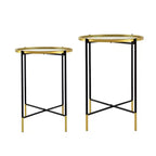 Ensemble de 2 tables d'appoint en fer doré et noir avec plateau en verre