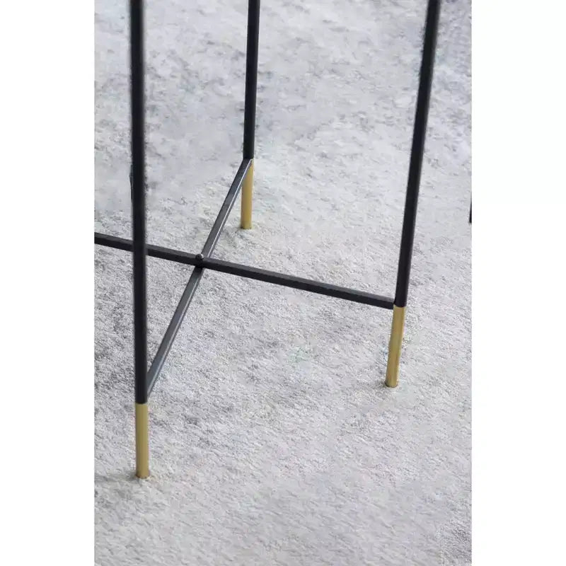 Ensemble de 2 tables d'appoint en fer doré et noir avec plateau en verre