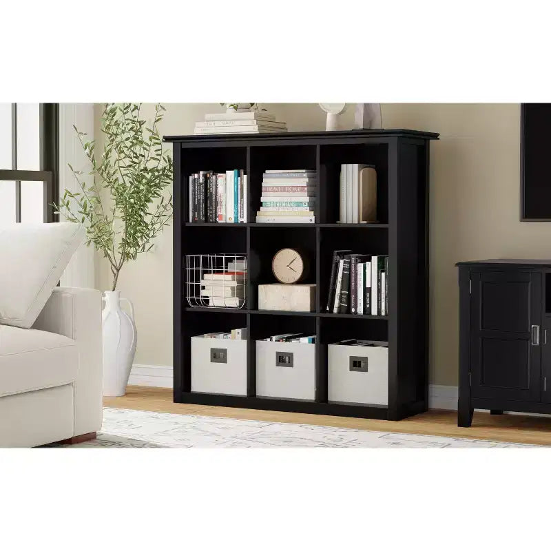Bibliothèque et unité de rangement transitionnelle à 9 casiers Stratford en BOIS MASSIF de 45 po x 43 po