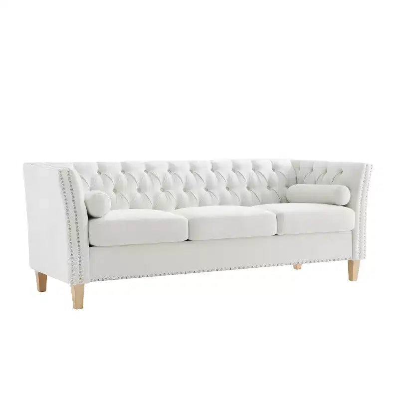 Canapé 3 places matelassé Cloud avec 2 oreillers, garniture cloutée et pieds en bois massif, Beige - ModernLuxe