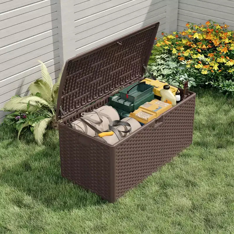 Coffre de rangement extérieur en PEHD de 375 L avec sangles, étanche pour outils de jardin, idéal pour terrasse, pelouse, piscine et garage.