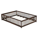 Lit au sol Montessori pleine grandeur Bellemave avec clôture et porte, lit bas en bois pour enfants avec barrières de sécurité, en bois d'hévéa massif, assemblage facile
