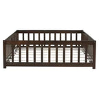 Lit au sol Montessori pleine grandeur Bellemave avec clôture et porte, lit bas en bois pour enfants avec barrières de sécurité, en bois d'hévéa massif, assemblage facile