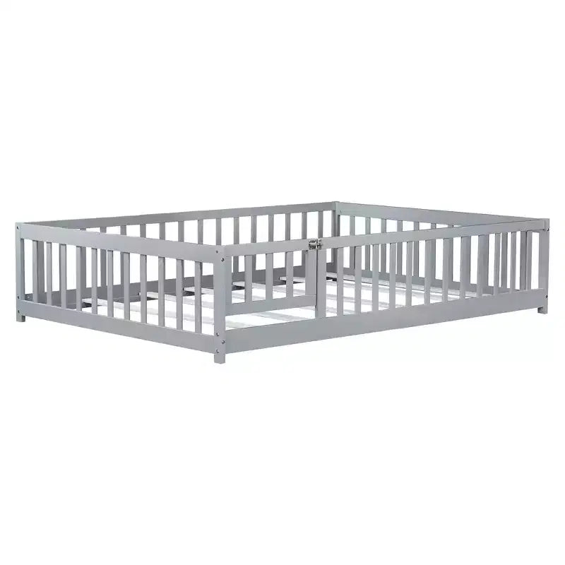 Lit au sol Montessori pleine grandeur Bellemave avec clôture et porte, lit bas en bois pour enfants avec barrières de sécurité, en bois d'hévéa massif, assemblage facile