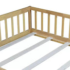 Lit au sol Montessori pleine grandeur Bellemave avec clôture et porte, lit bas en bois pour enfants avec barrières de sécurité, en bois d'hévéa massif, assemblage facile