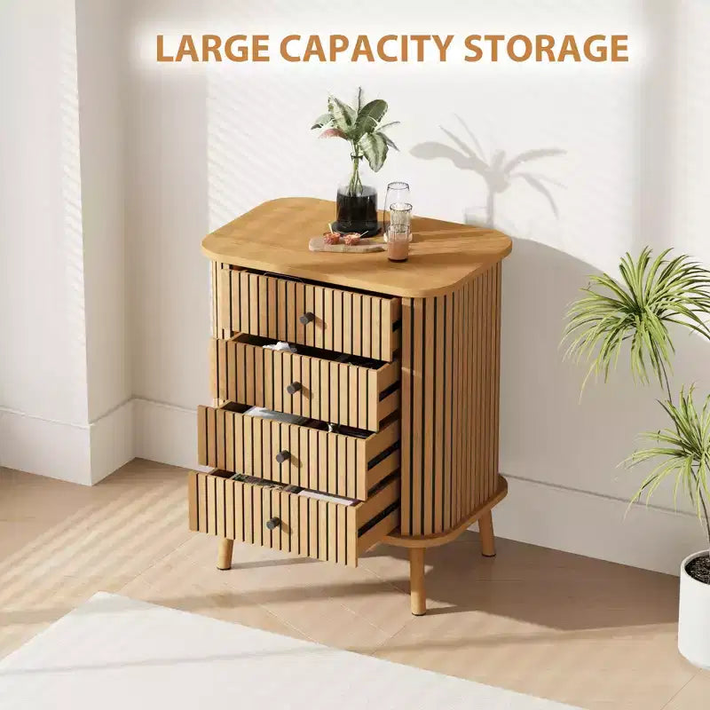Commode à 4 tiroirs Acekool pour chambre et salon, table de chevet de rangement en MDF avec osier de style bohème, poignées noires et pieds en bois, couleur naturelle