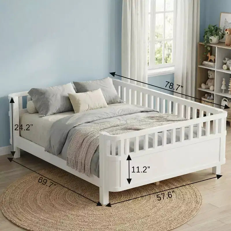 Lit plateforme en bois JVNOXK pour enfants, lit bas en bois avec barrières pour filles et garçons, blanc