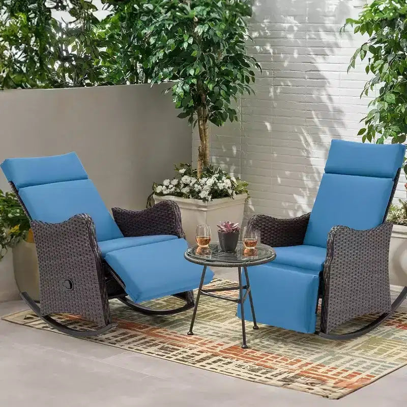 Fauteuil à bascule d'extérieur en osier EROMMY avec coussins