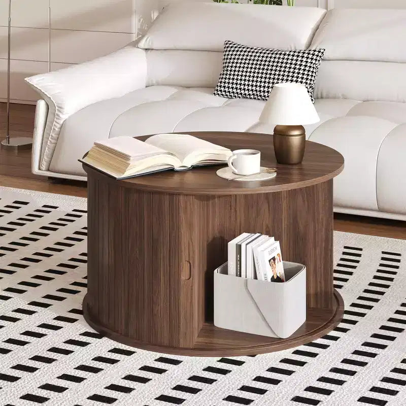 Table basse ronde GustoWave 28, Table d'appoint cannelée Mid-Century avec rangement à porte coulissante, Meuble de salon moderne