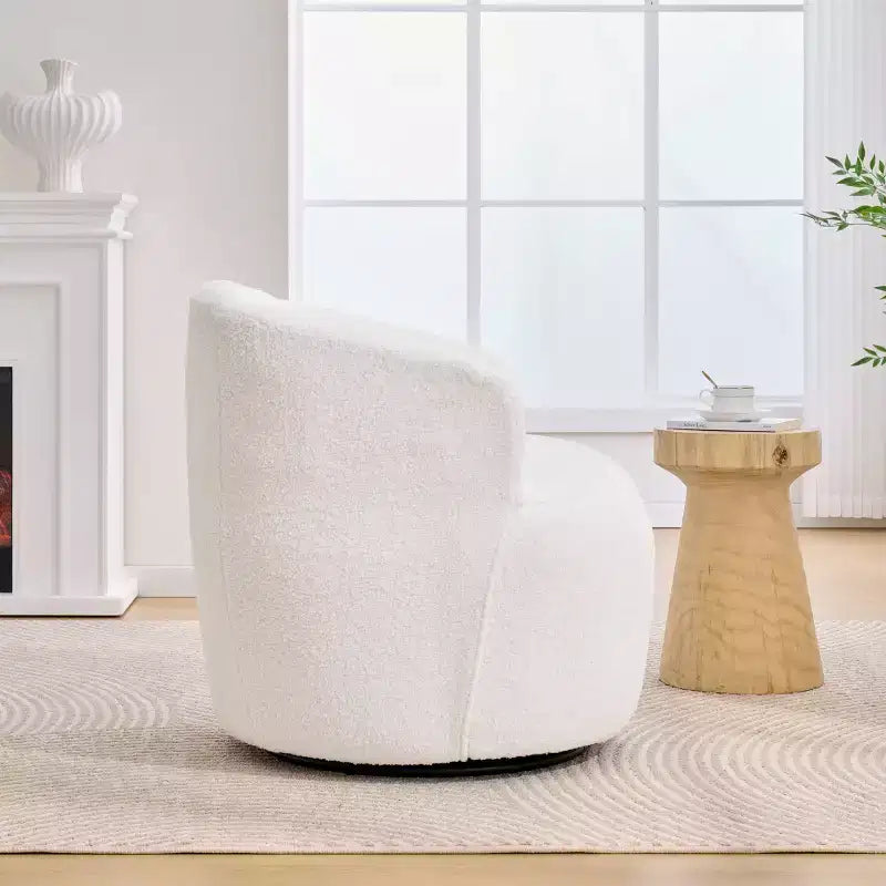 Fauteuil d'appoint pivotant Almeda en tissu Teddy avec dossier ergonomique de GDFStudio