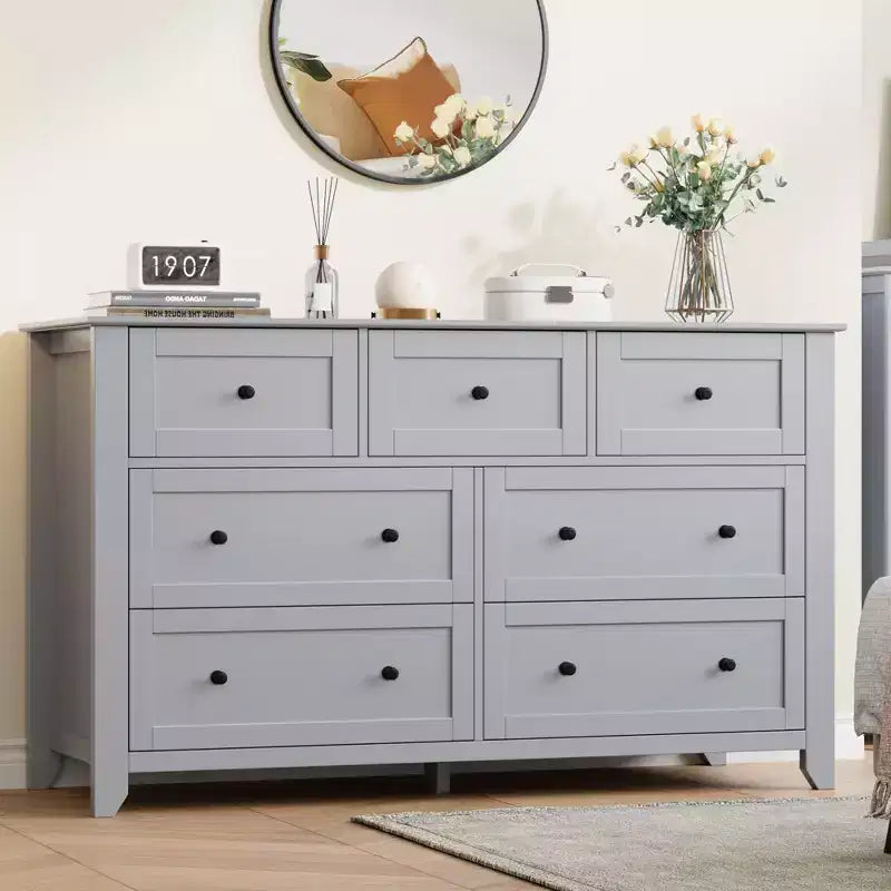 Commode à 7 tiroirs pour chambre à coucher, commode en bois de 54 po de large avec poignées en métal, organisateur de rangement pour vêtements, meuble TV pour entrée, chambre à coucher