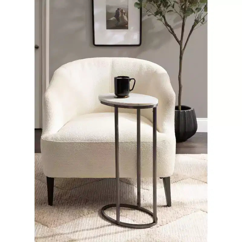 Table d'appoint ovale en marbre Kate and Laurel Natalli, blanc, 14x9x28