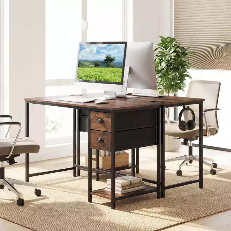 Bureau informatique Costway avec station de charge, 2 tiroirs en tissu, étagère de rangement et crochet pour casque Marron rustique et noir/Noir