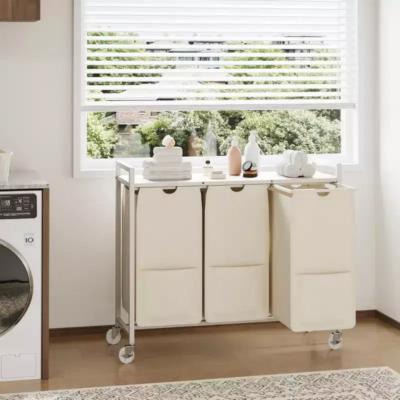Trieur à linge avec roulettes et sacs amovibles, Chariot de rangement roulant à 3 bacs avec étagère pour chambre, salle de bain, dortoir, Panier à linge 33 peu encombrant