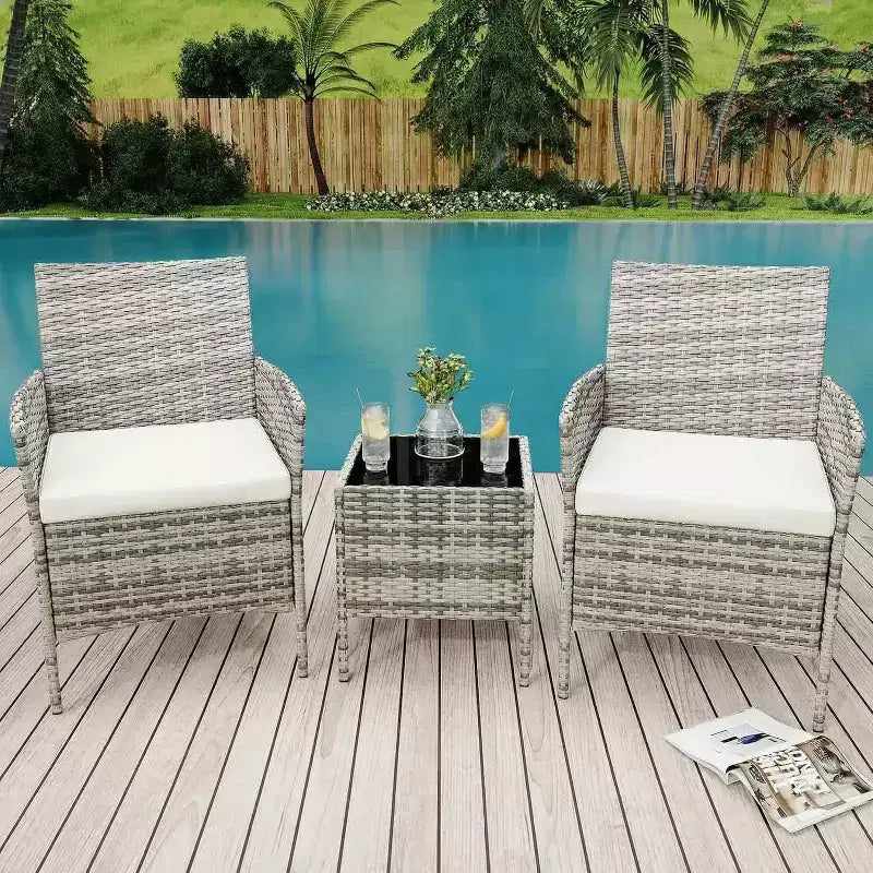 Ensemble de 3 meubles de patio extérieur, chaises en rotin PE avec coussins moelleux et table basse en verre trempé, ensemble de patio toutes saisons