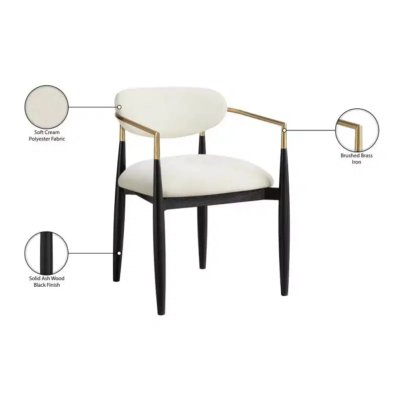Chaises de salle à manger Riccio de Meridian Furniture avec accoudoirs et revêtement en tissu haute performance (lot de 2)