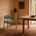 Chaises de salle à manger Riccio de Meridian Furniture avec accoudoirs et revêtement en tissu haute performance (lot de 2)