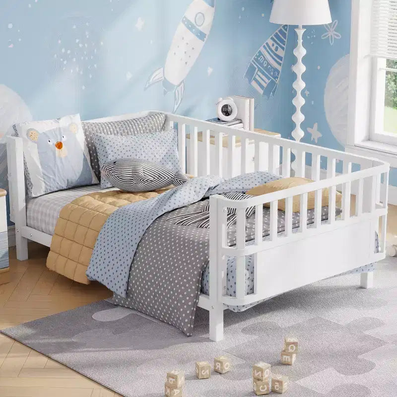 Cadre de lit plateforme pour enfant taille double, lit pour tout-petit, lit de jour pour enfants, lit bas en métal avec barrières latérales amovibles - ModernLuxe
