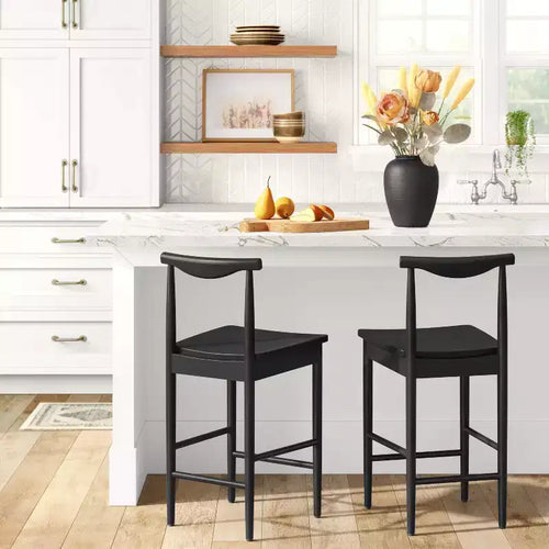 Tabouret de bar Biscoe en bois à hauteur de comptoir de 23,94 po avec repose-pieds noir - ThresholdMC