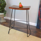 Carolina Living - Lot de 2 tabourets de bar hauteur comptoir Portia 61 cm, assise selle, métal/châtaignier : Bois de manguier, entretien dépoussiérage à sec, sans dossier