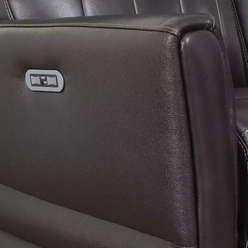 Fauteuil inclinable électrique Coachella marron : Accent contemporain avec port USB, mousse haute densité, finition brillante, rembourré