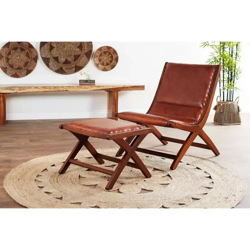 Lot de 2 fauteuils d'appoint traditionnels en teck avec pouf marron - Olivia & May