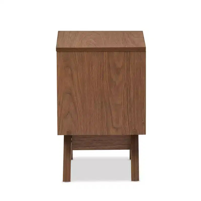 Table de chevet de rangement Hildon Mid-Century Modern en bois à 2 tiroirs : Pieds évasés, fabriquée - Baxton Studio
