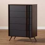 Commode à 5 tiroirs Naoki en bois gris/noyer - Baxton Studio : Rangement moderne, pieds évasés