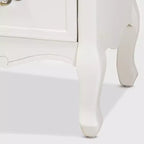Commode d'appoint Amalie à 4 tiroirs Blanc/Chêne - Baxton Studio : Style Provincial Français, Poignées en Laiton, Entièrement Assemblée