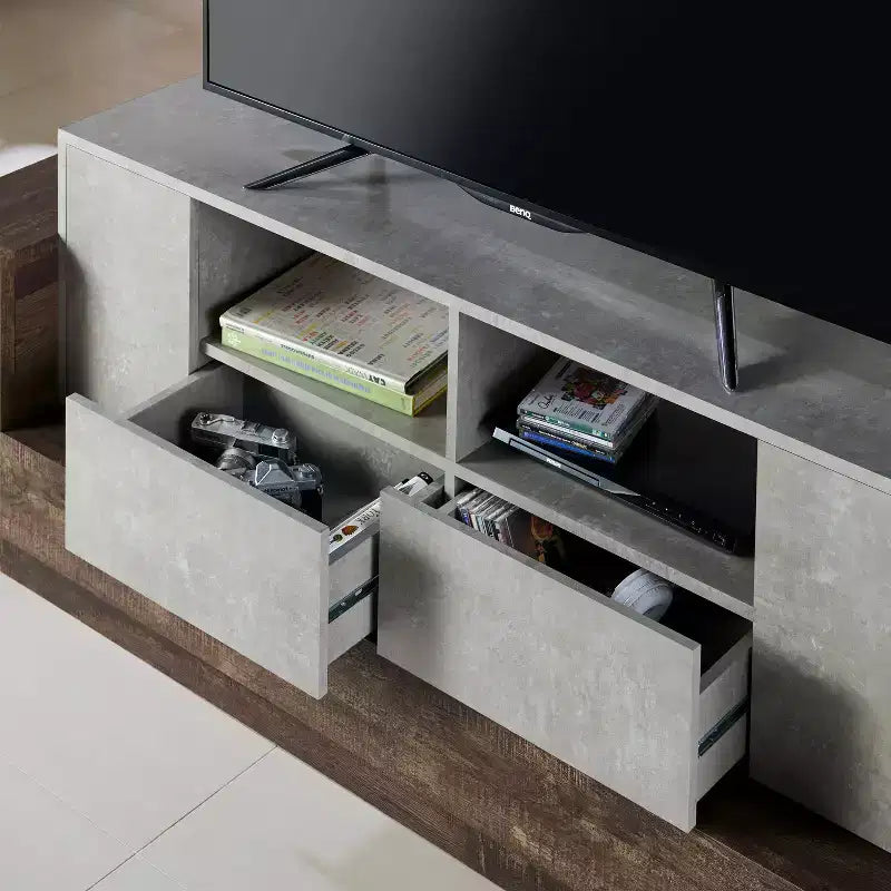 Meuble TV Lums pour téléviseurs jusqu'à 80" Ciment/Chêne recyclé - miBasics : Console média industrielle avec rangement