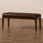 Walsh Ottoman en similicuir et bois marron foncé/noyer – Baxton Studio : Banc rectangulaire élégant, revêtement en polyester