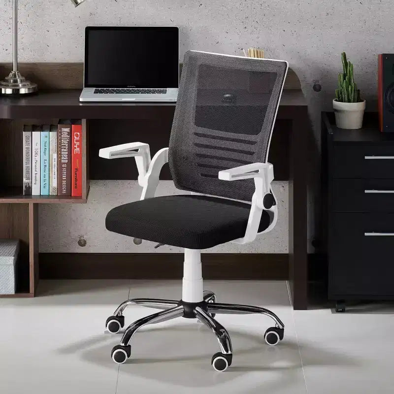 Chaise de bureau en maille rembourrée Erwin blanche - miBasics